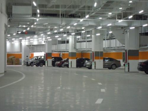 停車場(chǎng)地坪-美地美地坪漆廠家 停車場(chǎng)地坪-美地美地坪漆廠家