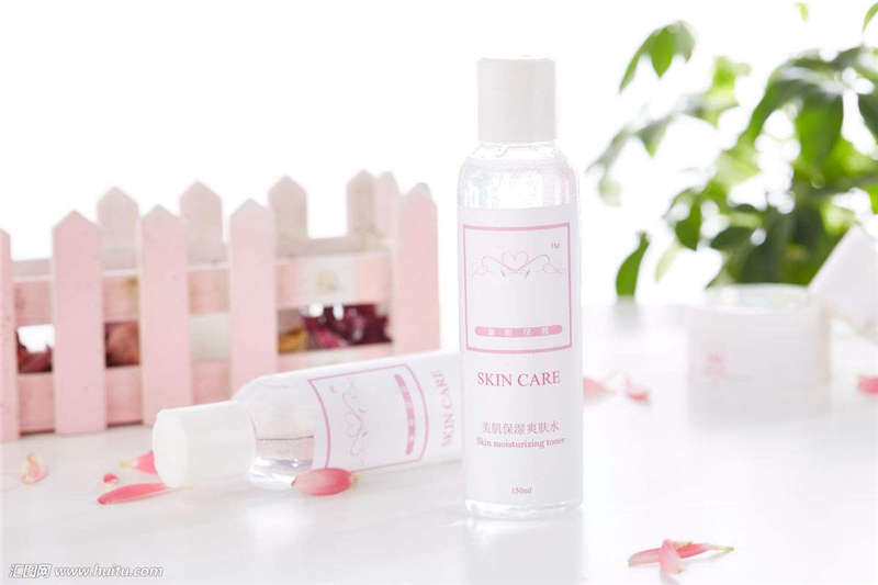 在化妝品生產(chǎn)中，環(huán)氧地坪涂料施工公司處于什么位置？